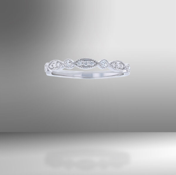 Luxurious Diamond Rings white diamond