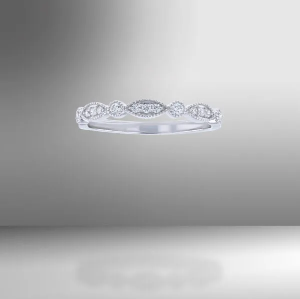 Luxurious Diamond Rings white diamond