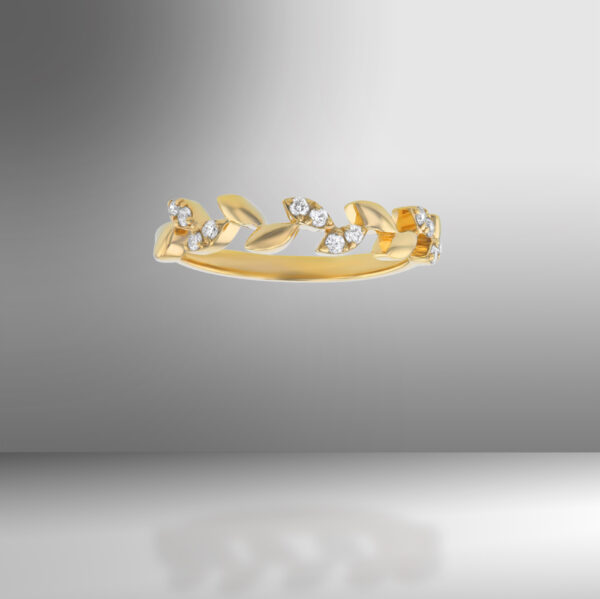 Luxurious Diamond Rings Yellow Gold 18 KT Designs