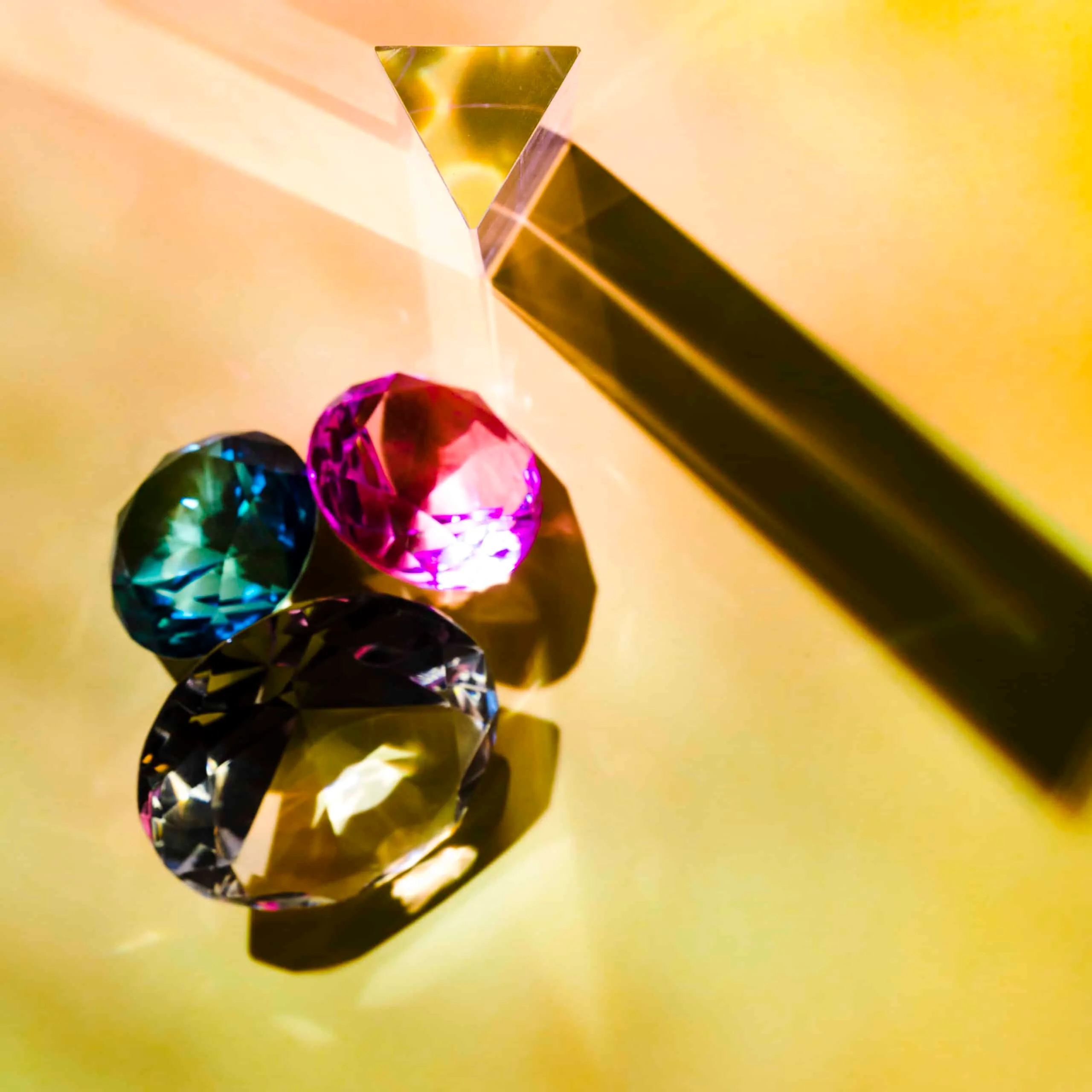 Discover the Beauty of November Birthstones: Topaz & Citrine