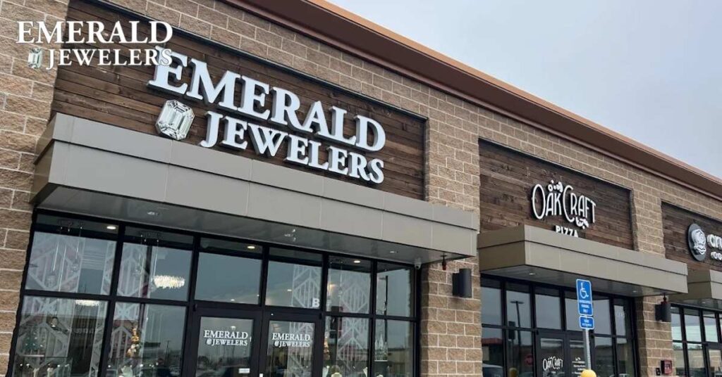 Why You Should Shop at Emerald Jewelers