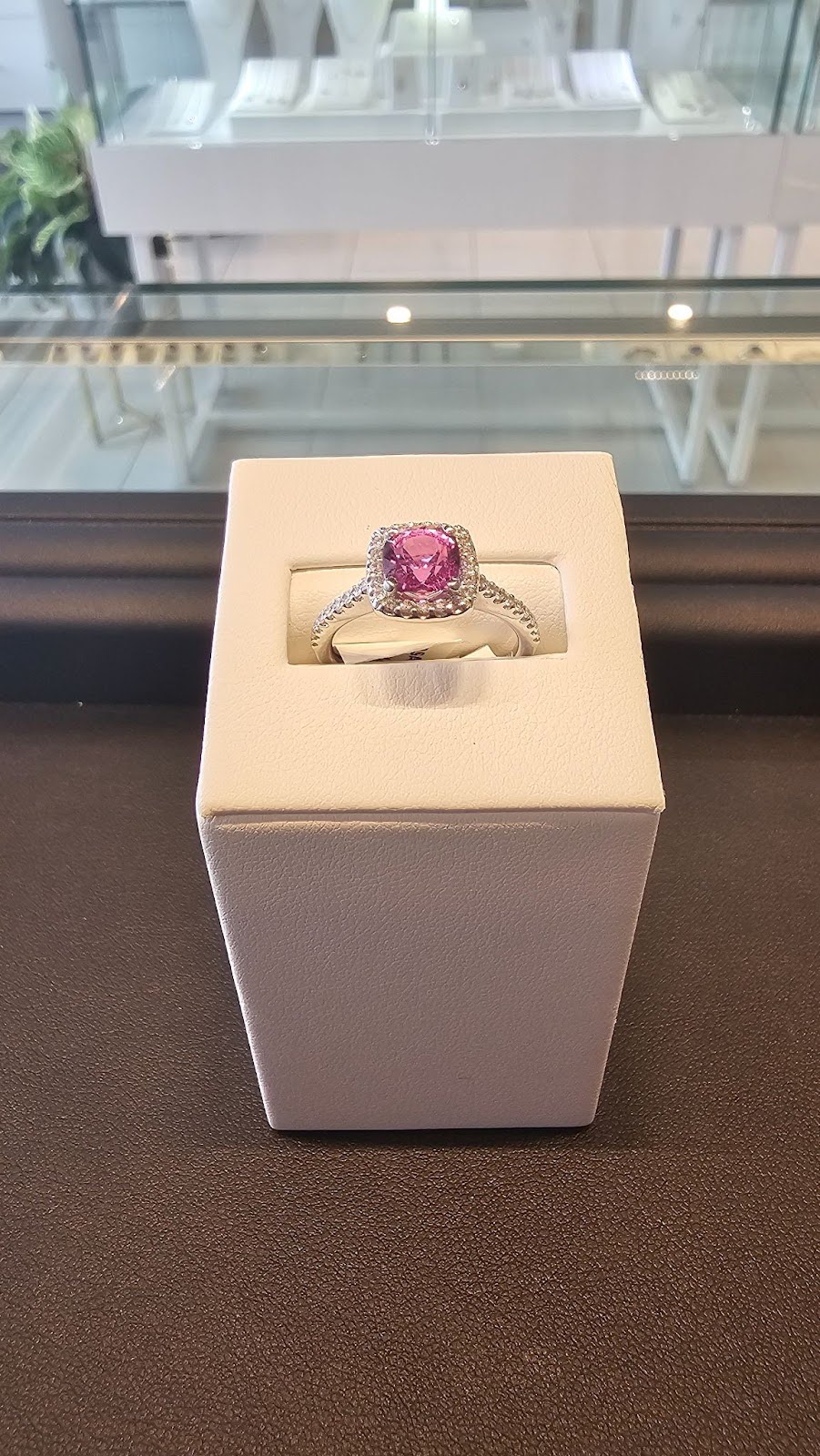 jewelery store lawrence ma