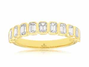 Picture taken with Alo Photo Scan 4 - Registered to Royal Jewelry - www.alophotoscan.com