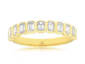 Picture taken with Alo Photo Scan 4 - Registered to Royal Jewelry - www.alophotoscan.com